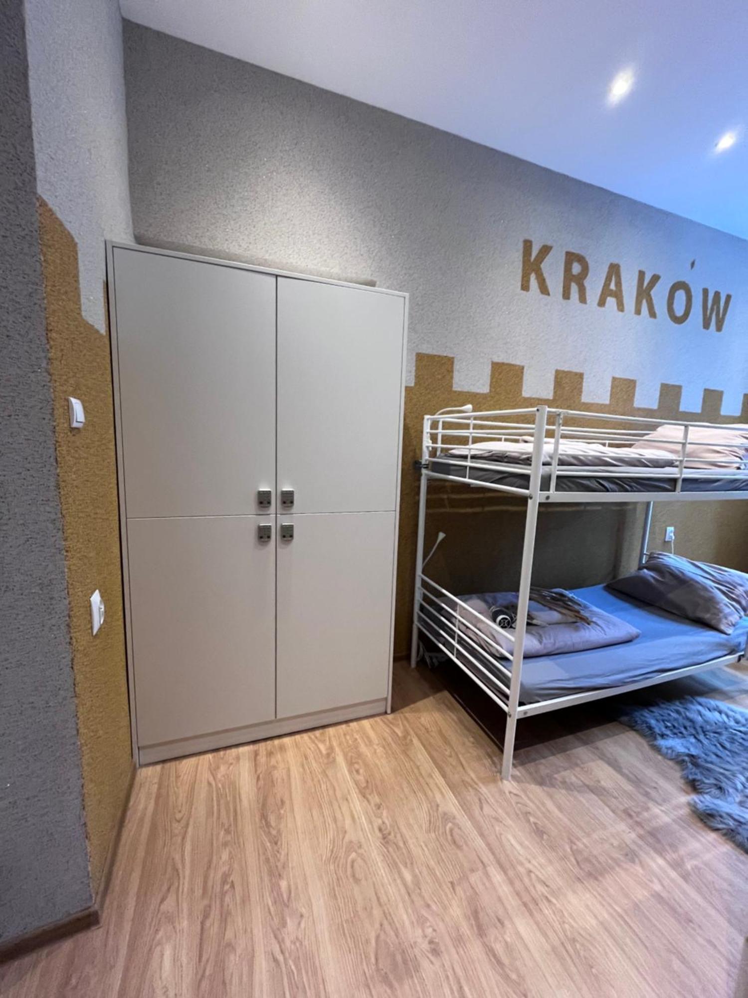 Girls Hostel Cracovie Extérieur photo