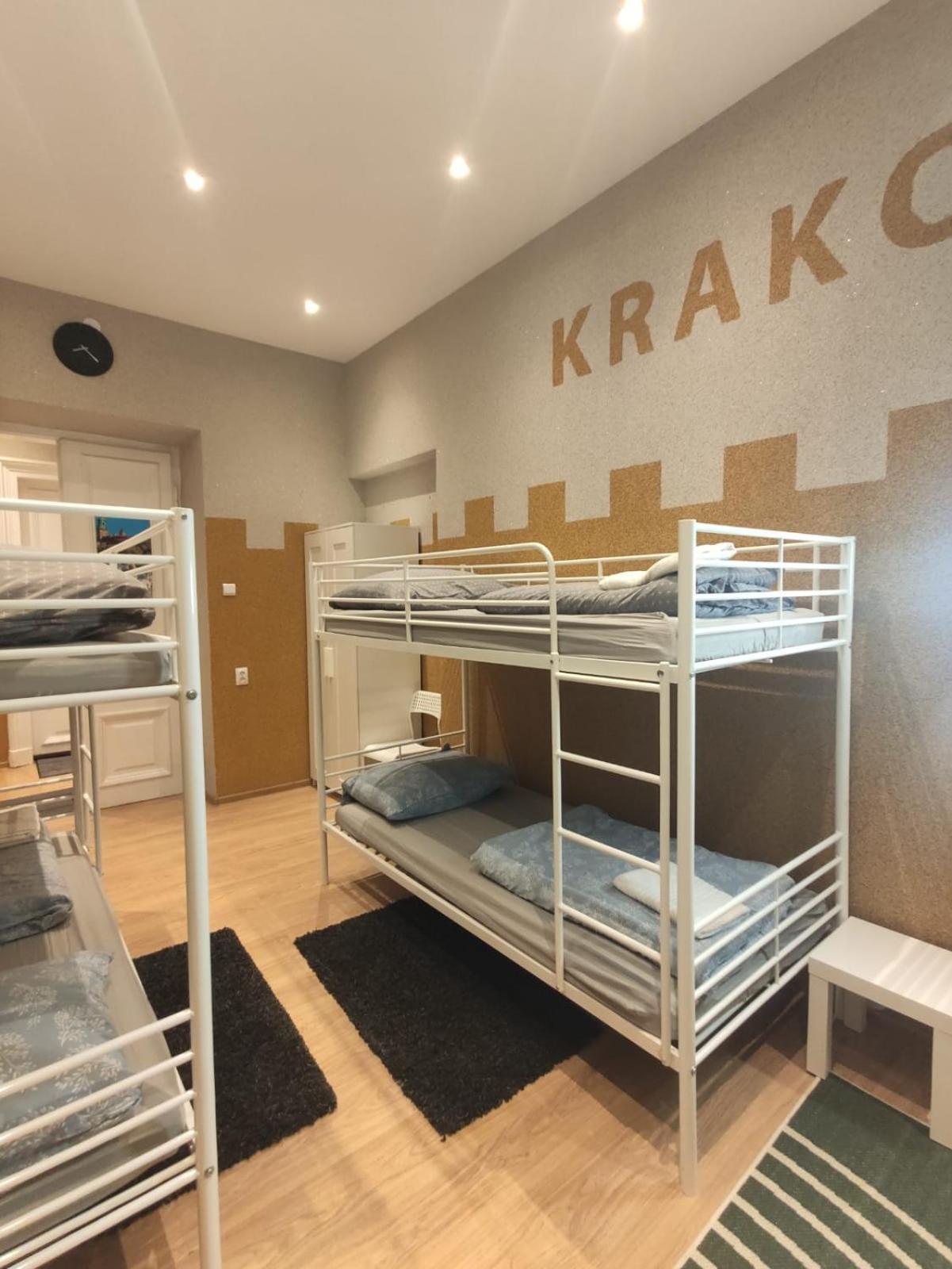 Girls Hostel Cracovie Extérieur photo