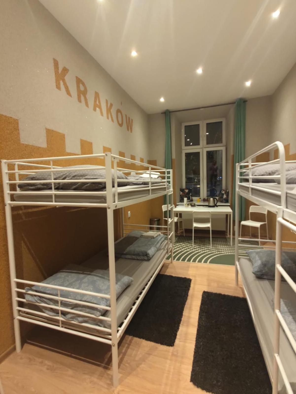 Girls Hostel Cracovie Extérieur photo